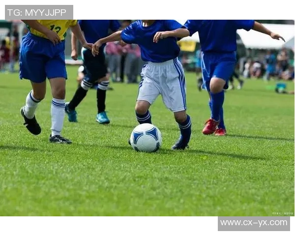 黄芳专访：从绿茵场到人生舞台的足球旅程回顾与感悟